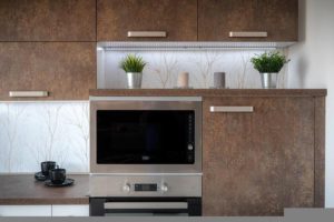 microwave oven